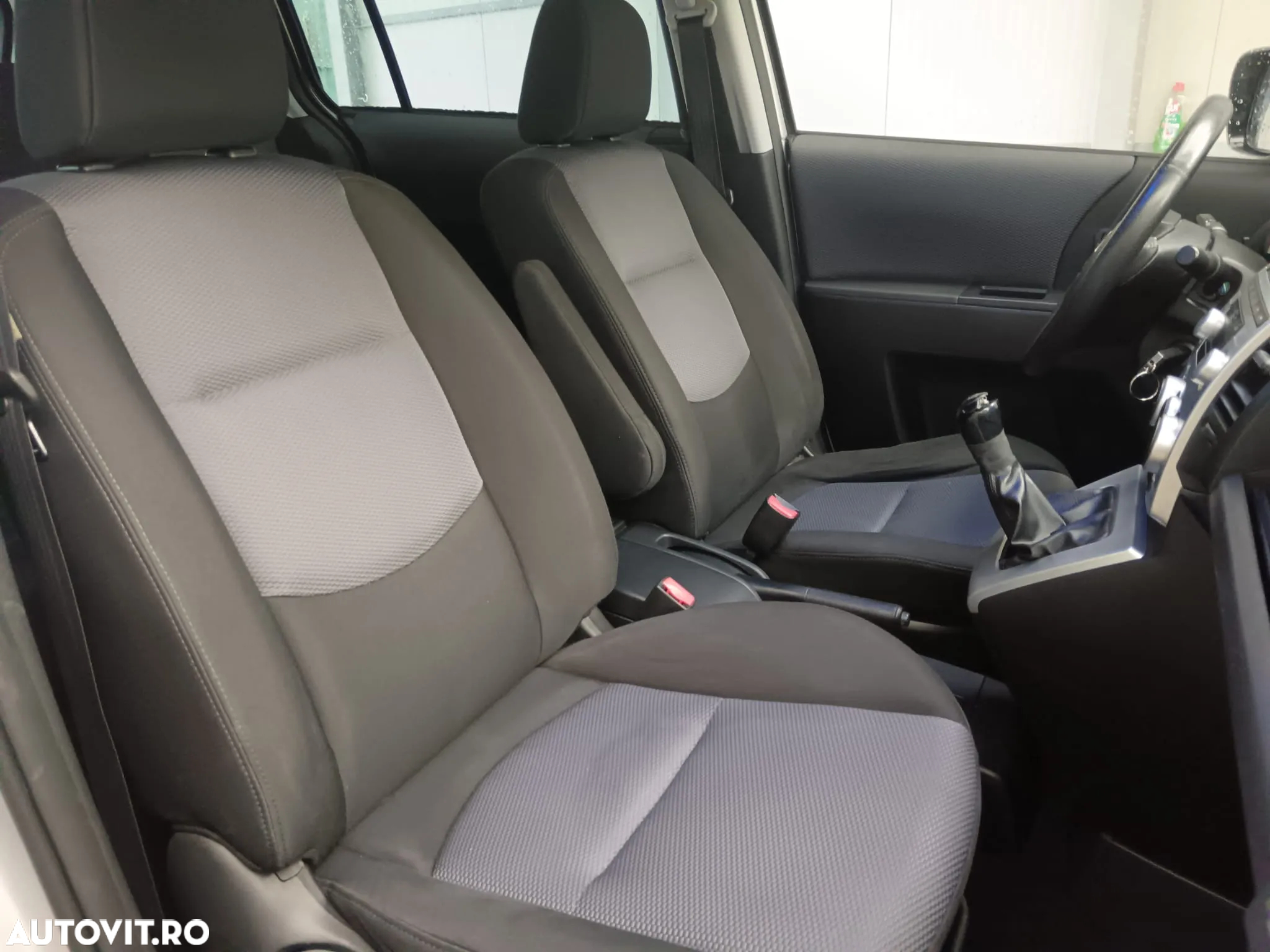 Mazda 5 2.0 CD DPF Comfort - 8