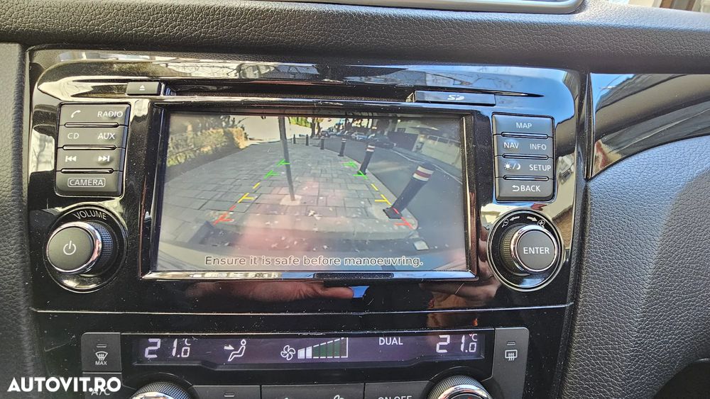 Nissan Qashqai 1.6 DCI Start/Stop X-TRONIC Tekna - 2