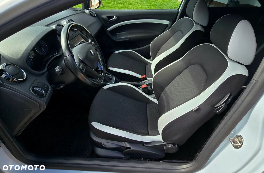 Seat Ibiza SC 1.8 TSI S&S Cupra - 23