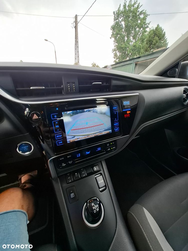 Toyota Auris Hybrid 135 Premium - 12