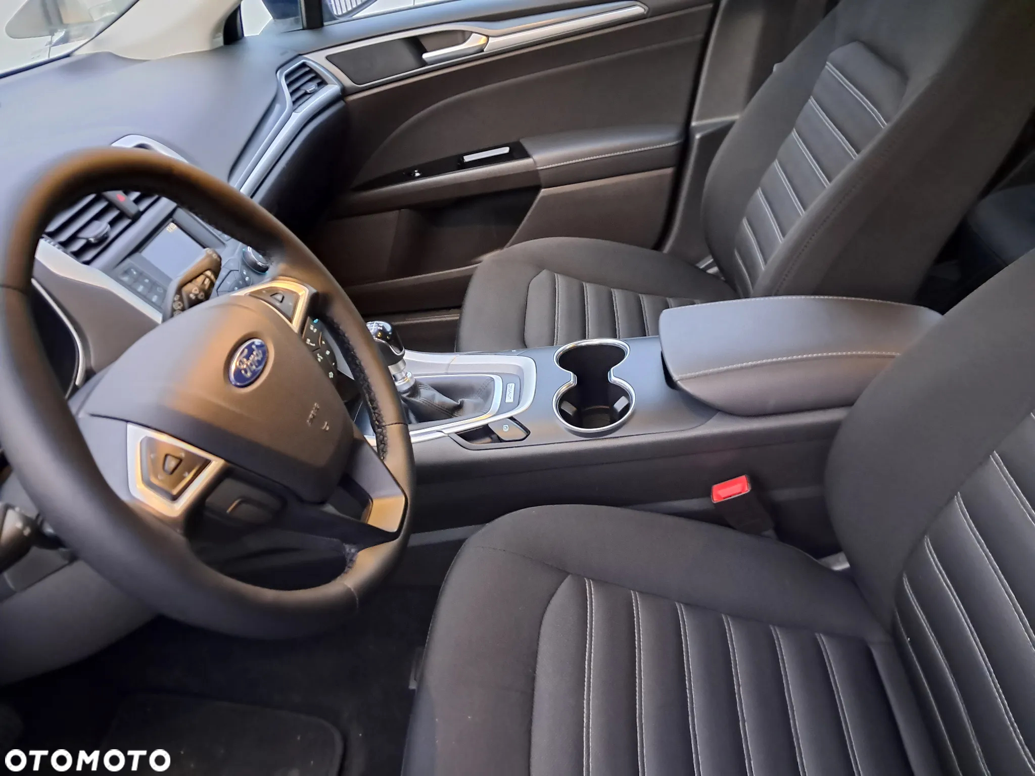 Ford Mondeo 1.5 EcoBoost Ambiente - 20
