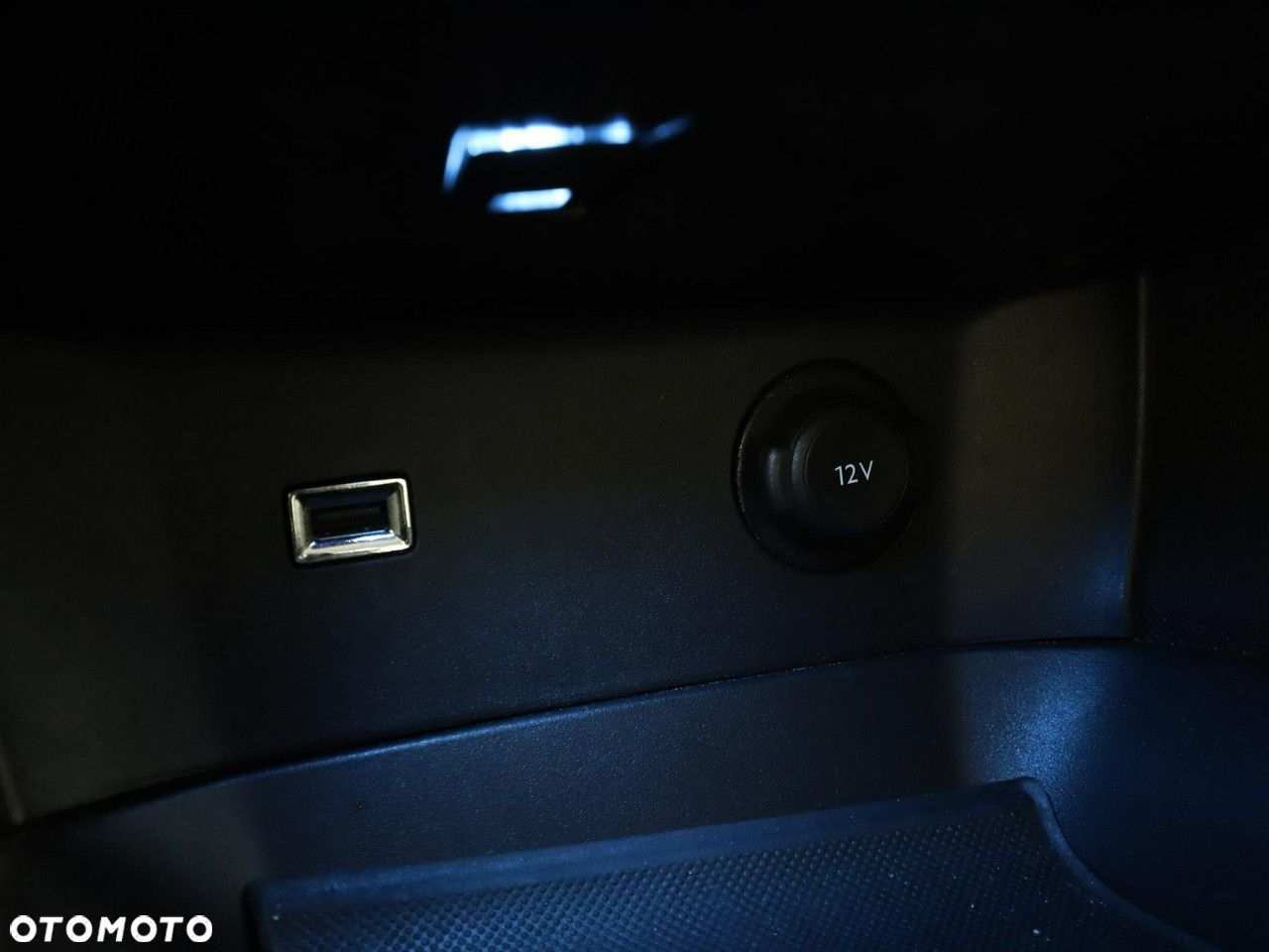 Peugeot 3008 Plug-In Hybrid 225 e-EAT8 Allure Pack - 30