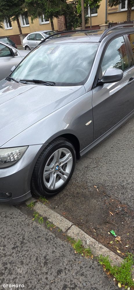 BMW Seria 3 318d - 15