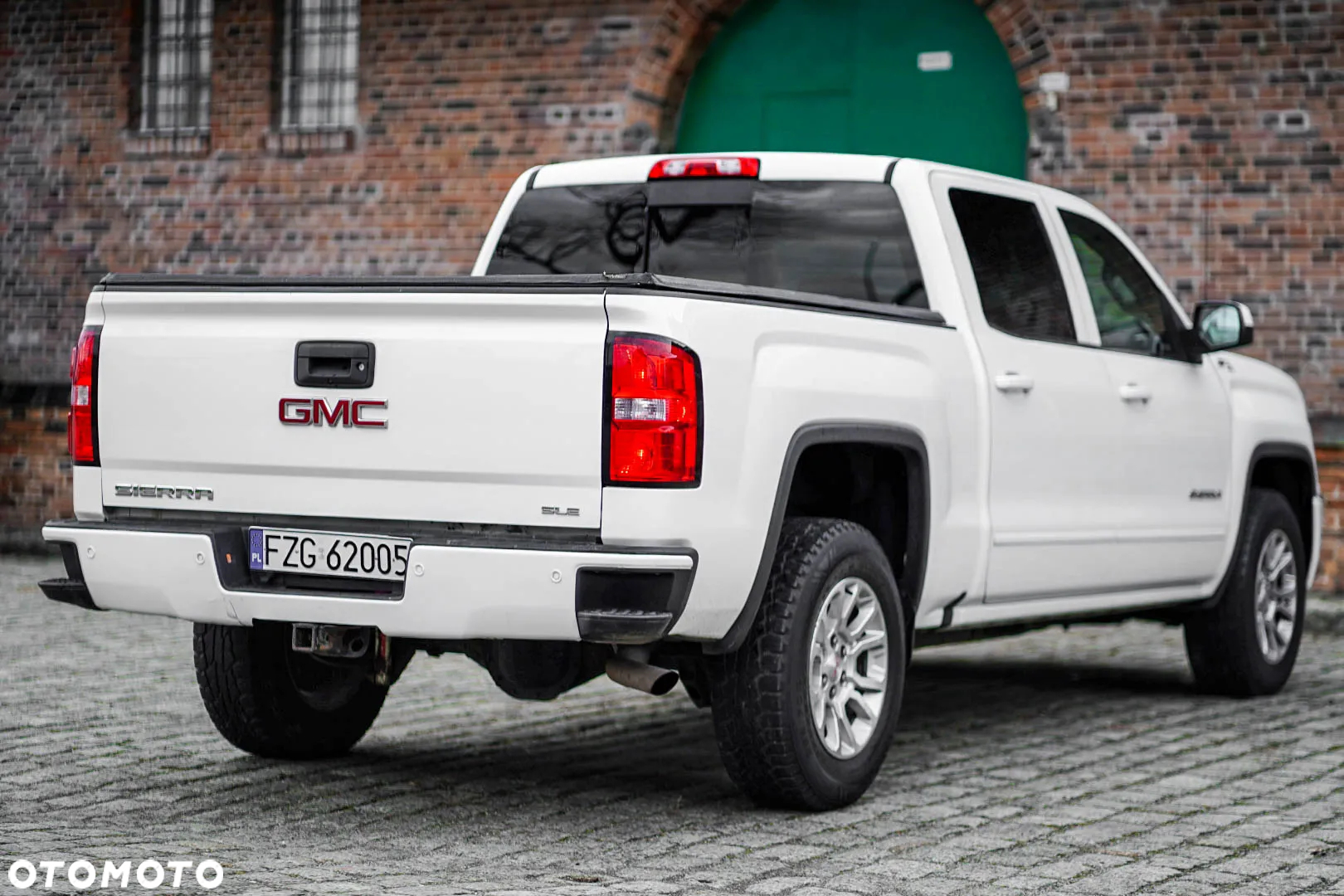 GMC Sierra - 4