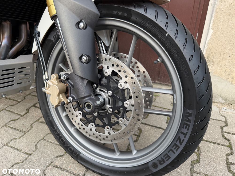 Triumph Tiger - 21