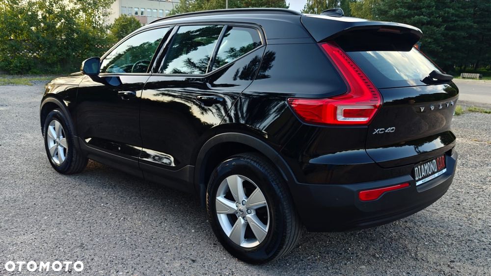 Volvo XC 40 T3 Momentum Pro - 9