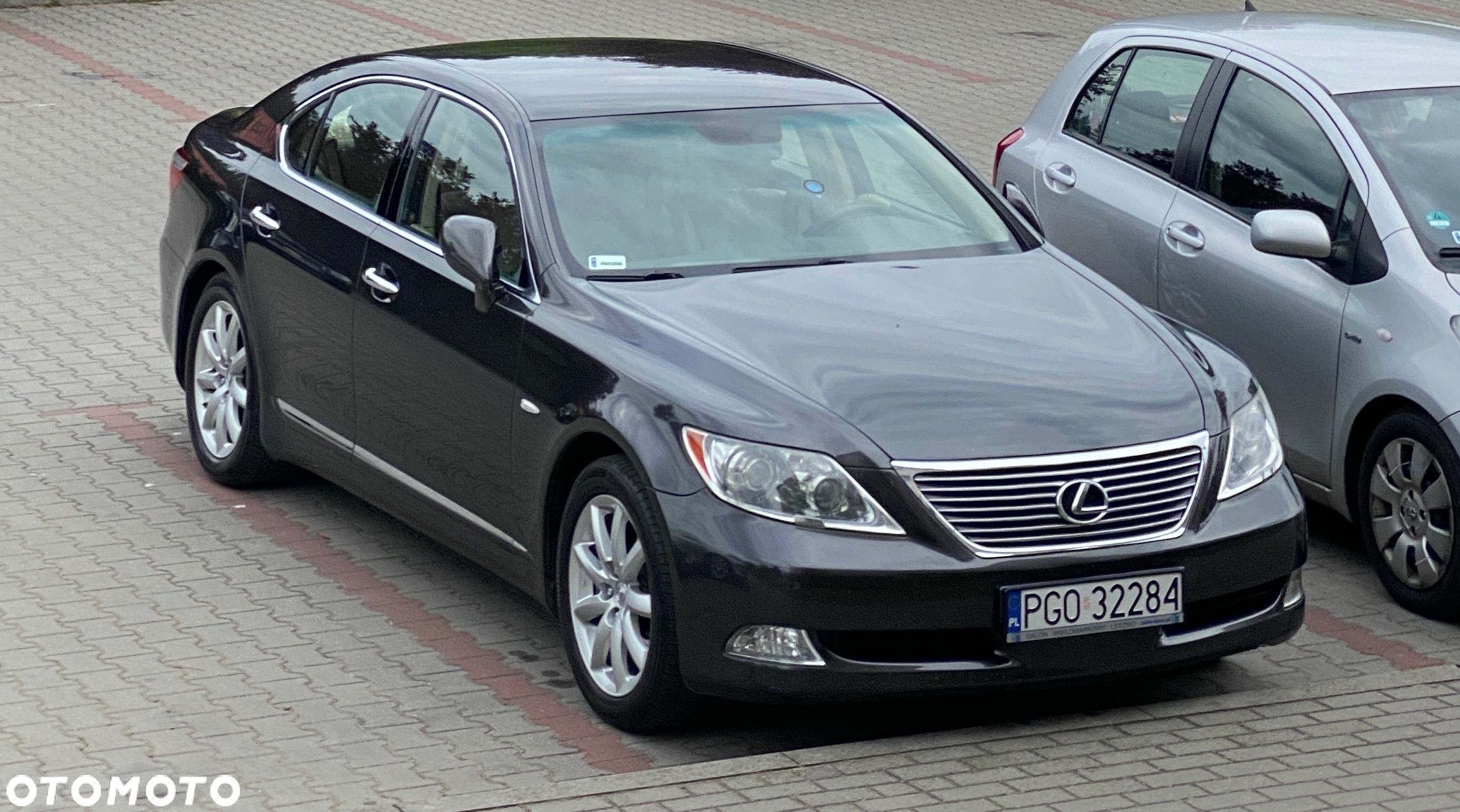 Lexus LS - 1
