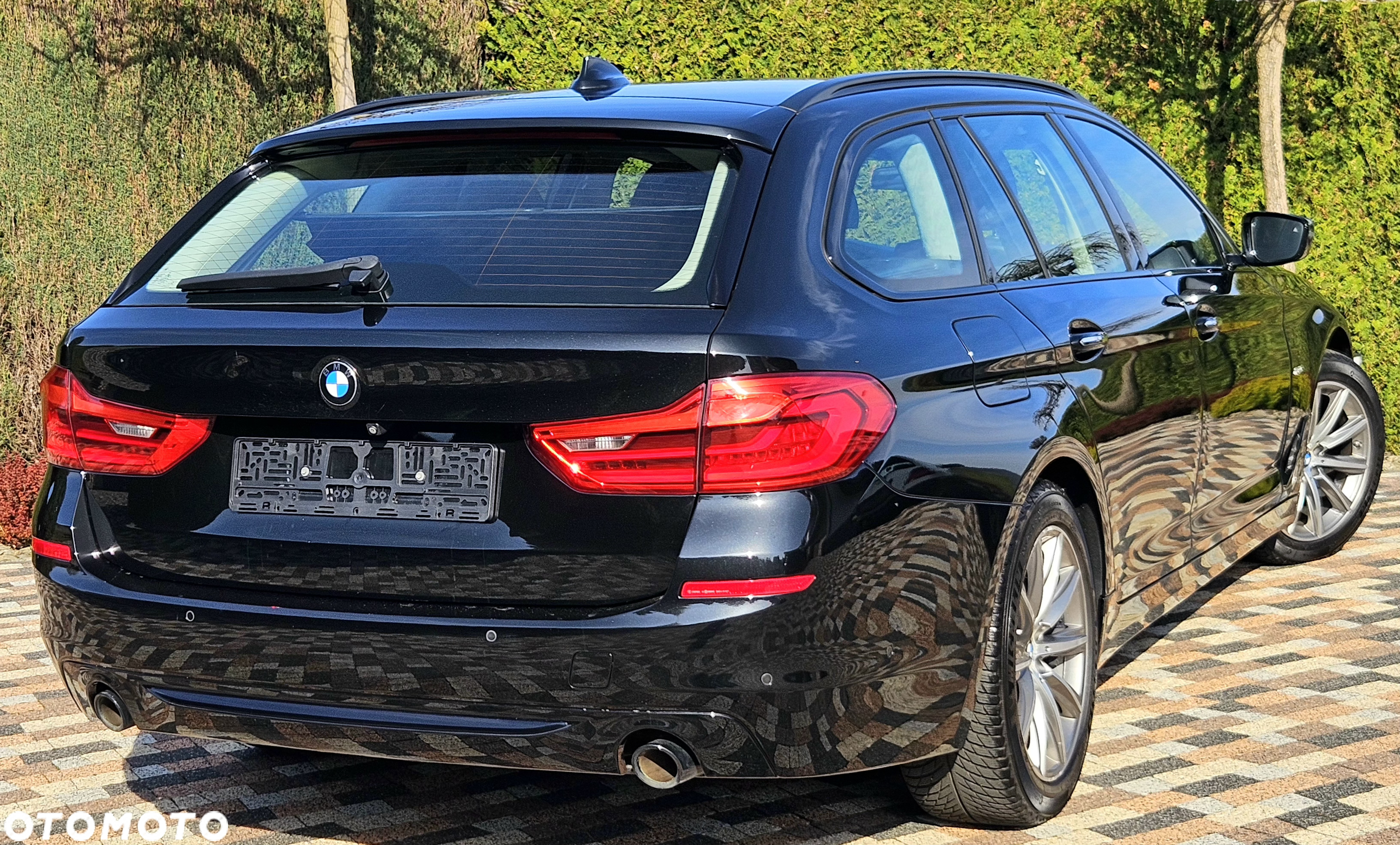 BMW Seria 5 530d xDrive Sport Line sport - 4