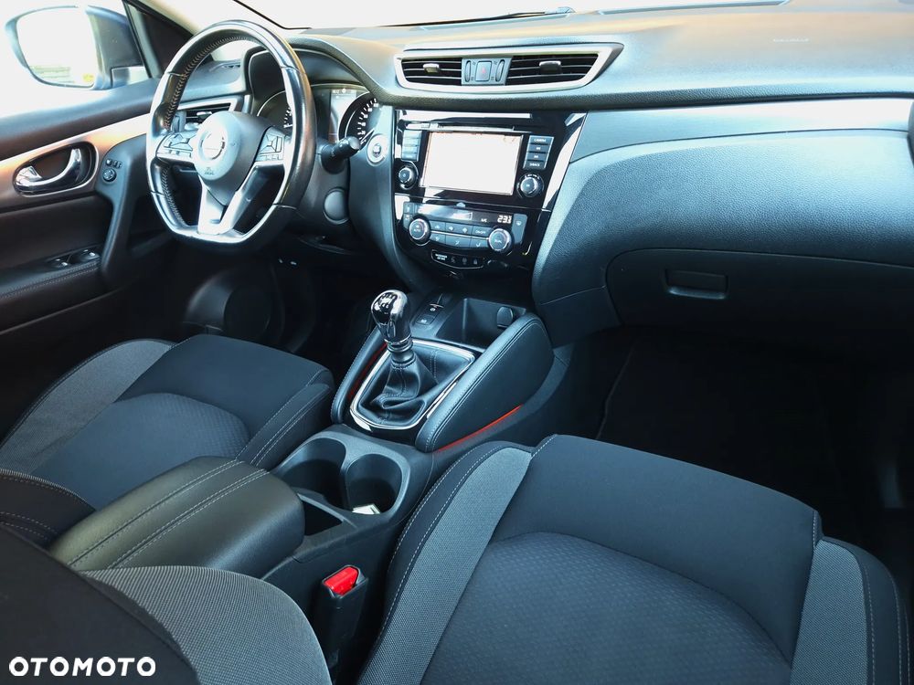 Nissan Qashqai 1.3 DIG-T N-Connecta - 7