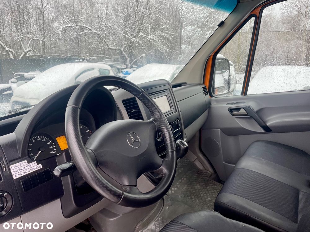 Mercedes-Benz Sprinter - 9