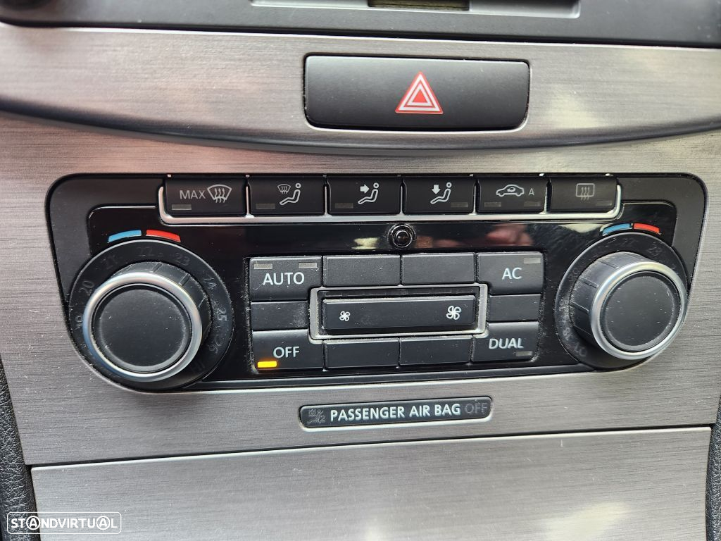 VW Passat 1.6 TDI BlueMotion - 18