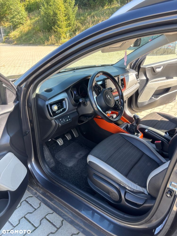 Kia Stonic 1.0 T-GDI 120 Platinum Edition - 8