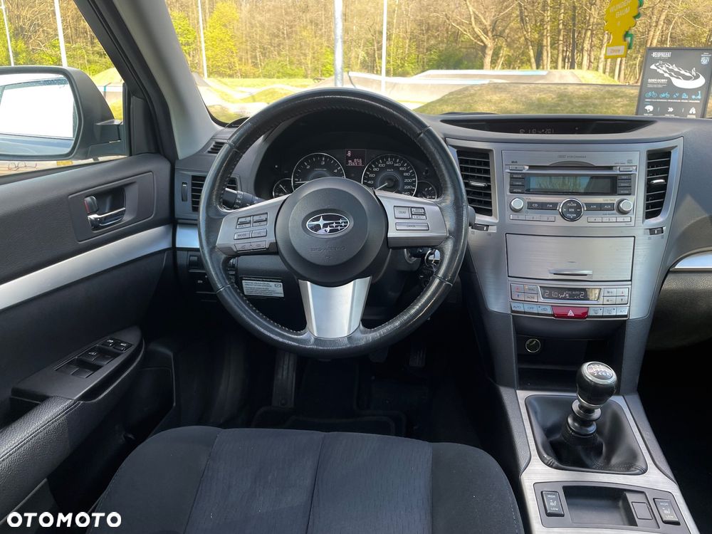 Subaru Outback 2.0 D Comfort - 27