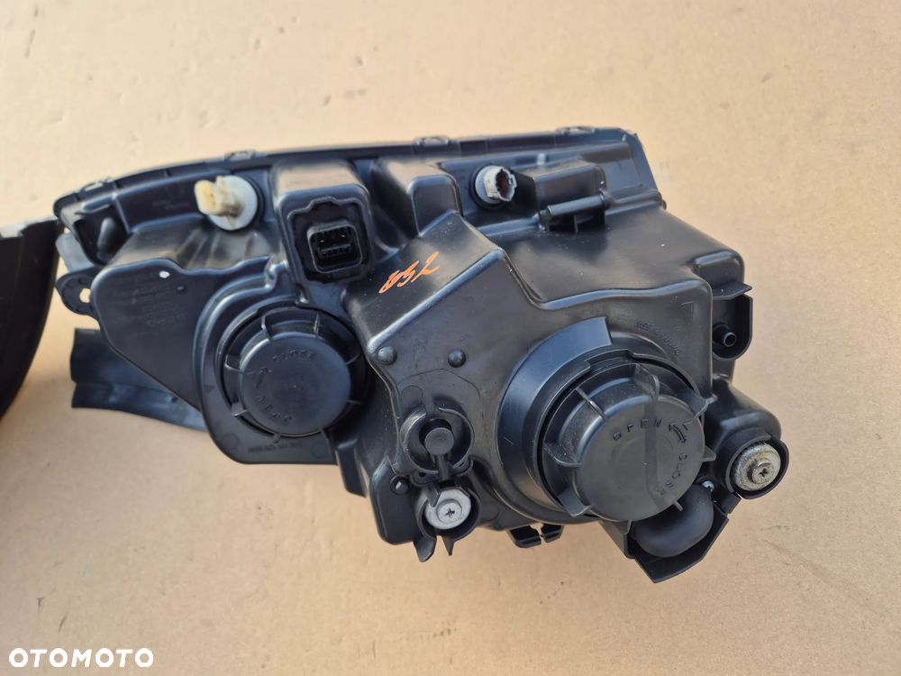 KIA Sorento I komplet lamp.Reflektory.2002-2007 - 13