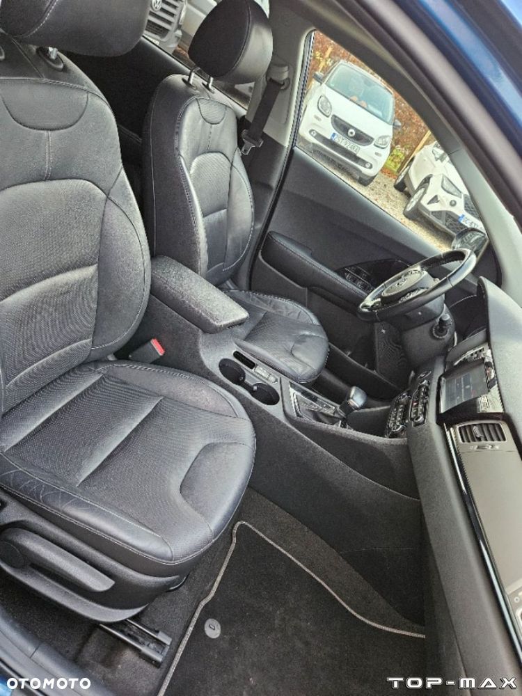 Kia Niro - 31