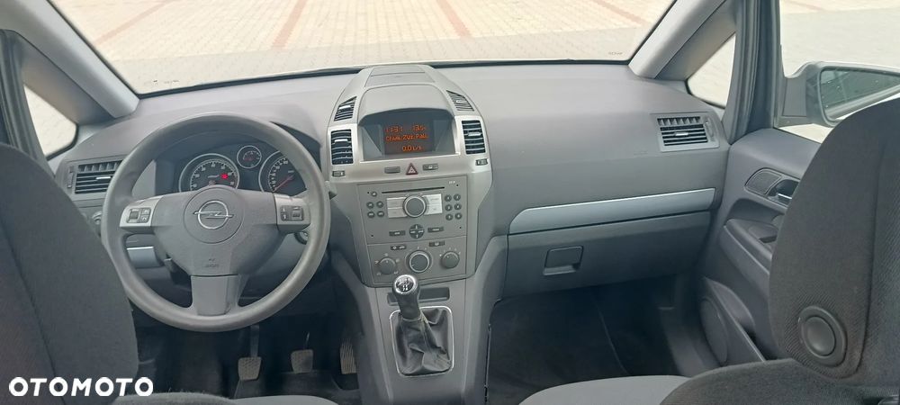 Opel Zafira 1.8 - 7