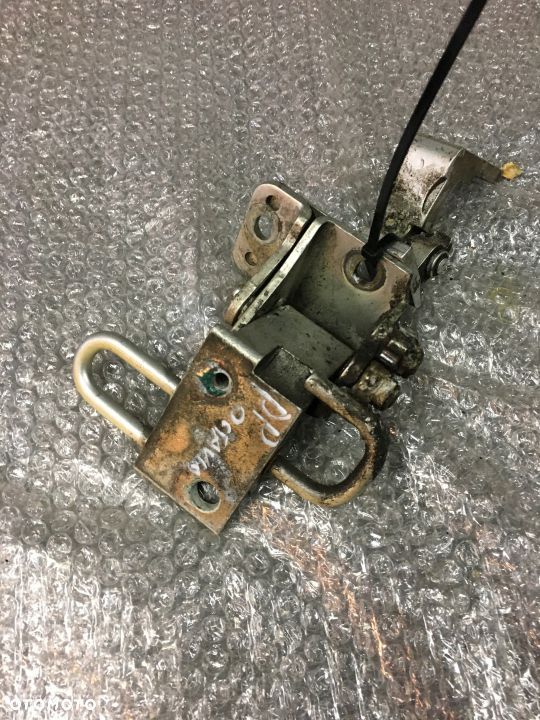 ZAWIAS DRZWI PRAWY PRZÓD SKODA OCTAVIA I - 1