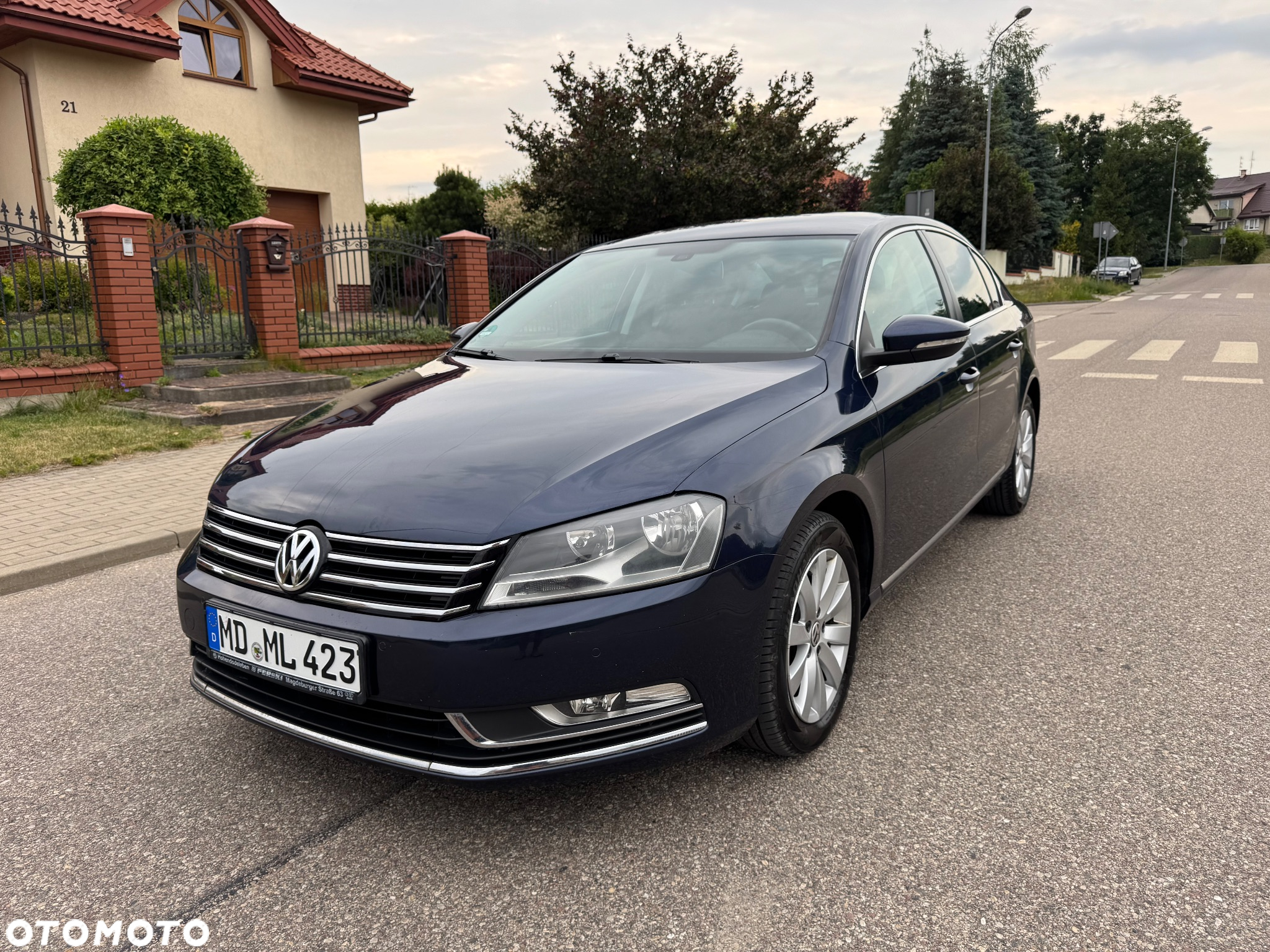 Volkswagen Passat 2.0 Blue TDI DSG SCR Comfortline - 10