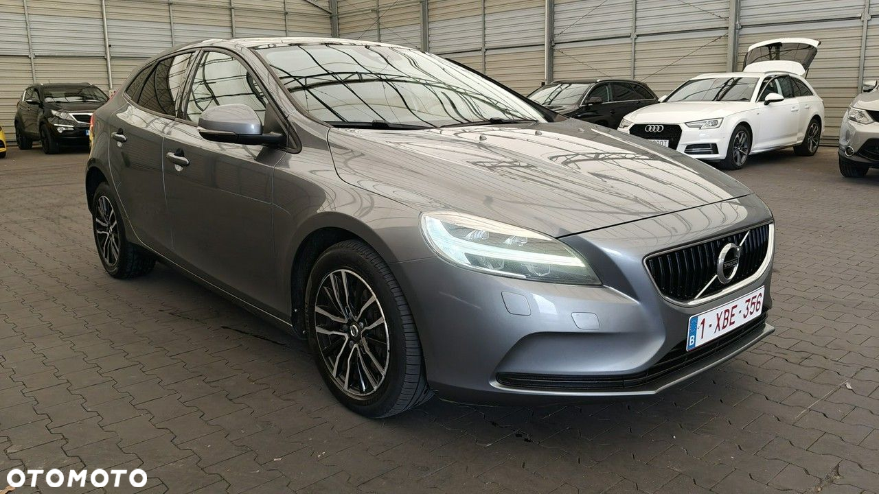 Volvo V40 D2 Drive-E Momentum - 32