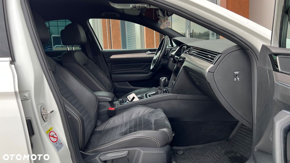 Volkswagen Passat 2.0 TSI Elegance DSG - 10