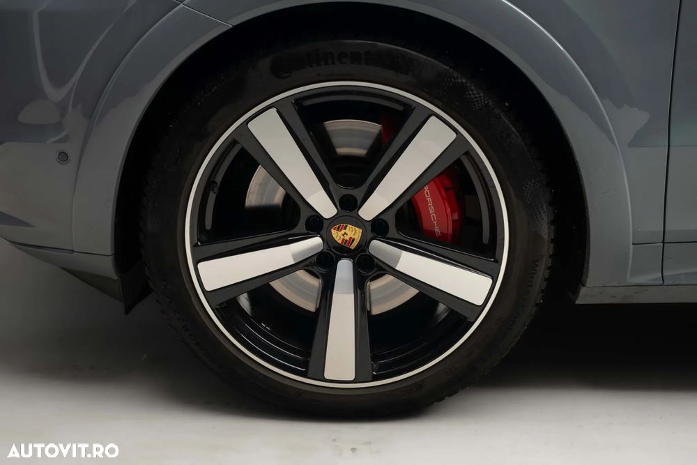 Porsche Cayenne Coupe - 10