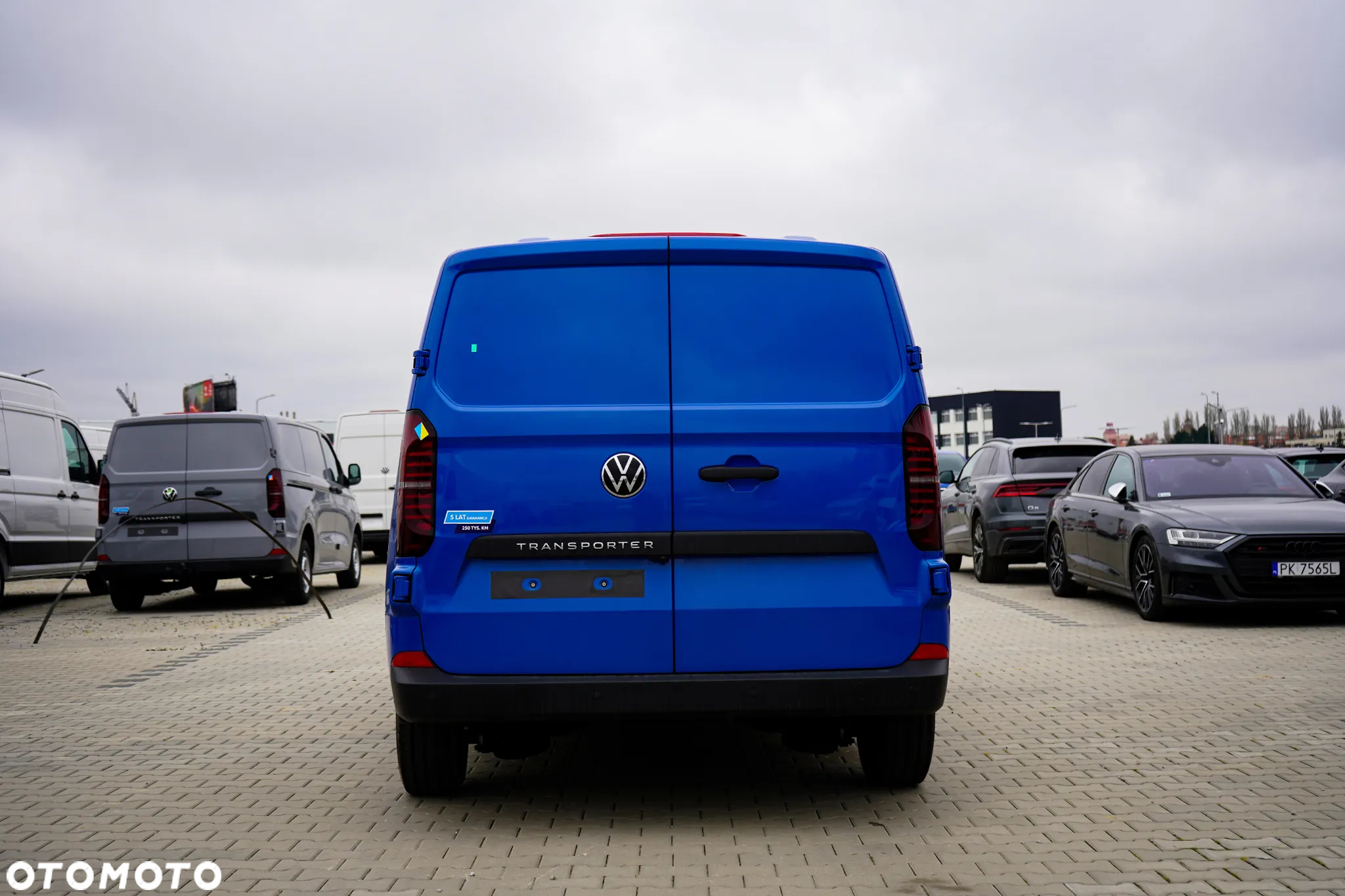 Volkswagen T7 Transporter - 17