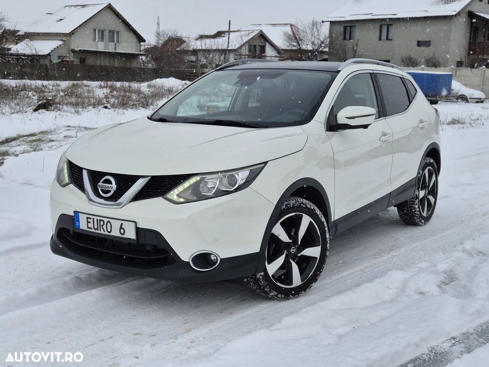 Nissan Qashqai 1.6 DCI Xtronic TEKNA - 1
