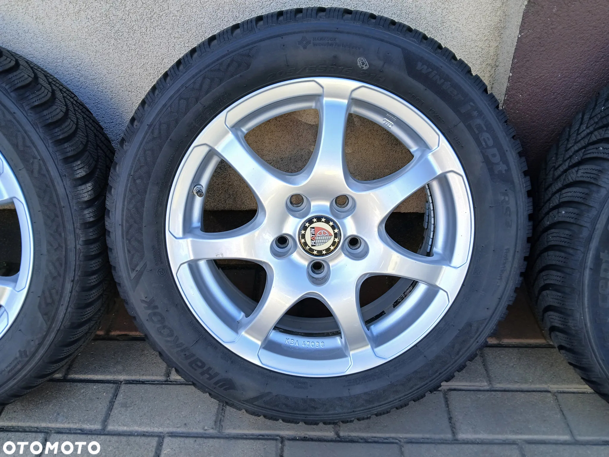 felgi koła honda, kia, hyundai 5x114,3 r16 et45 igły  hankook 205/55 8mm (3723) - 5