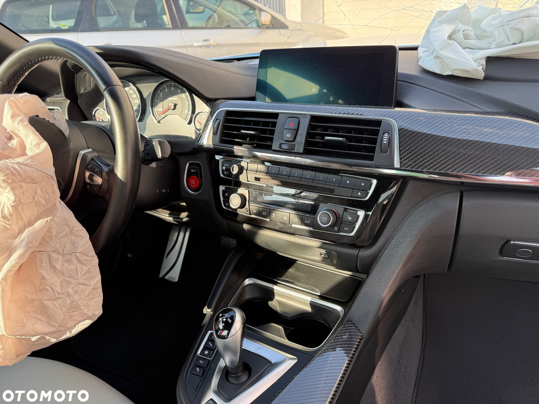 BMW M4 Cabrio DKG Competition - 33