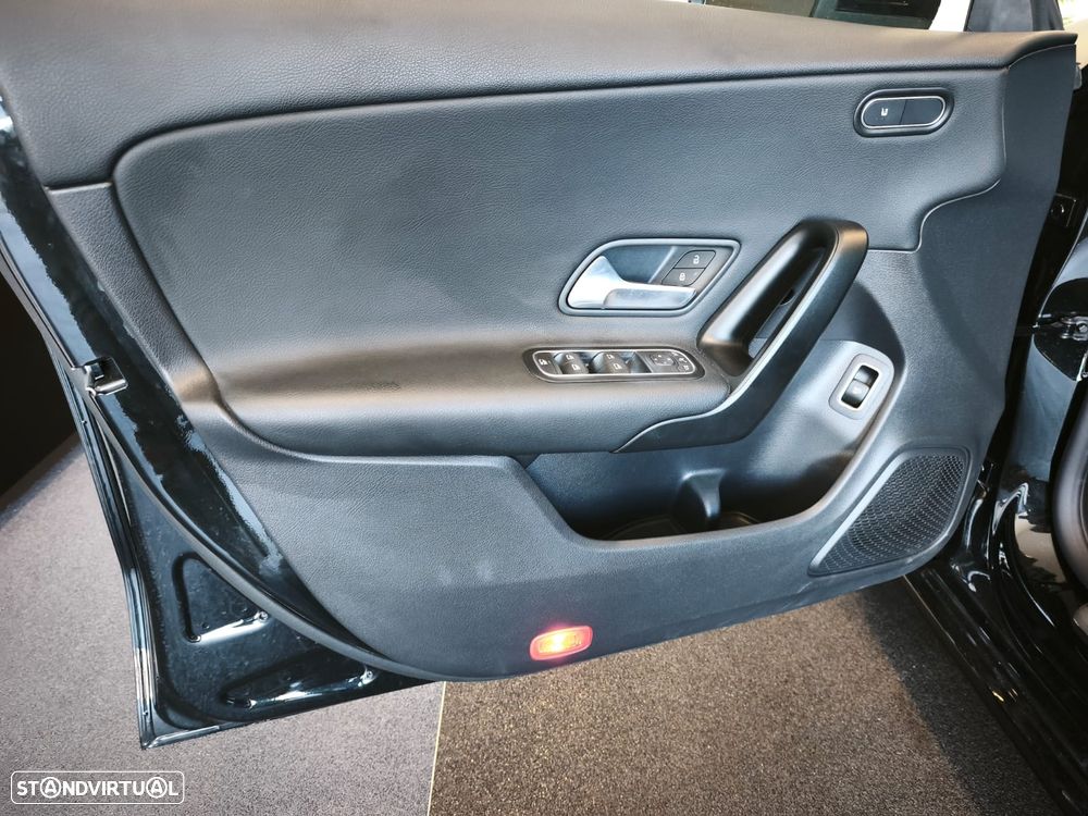 Mercedes-Benz CLA 180 d Style Plus Aut. - 14
