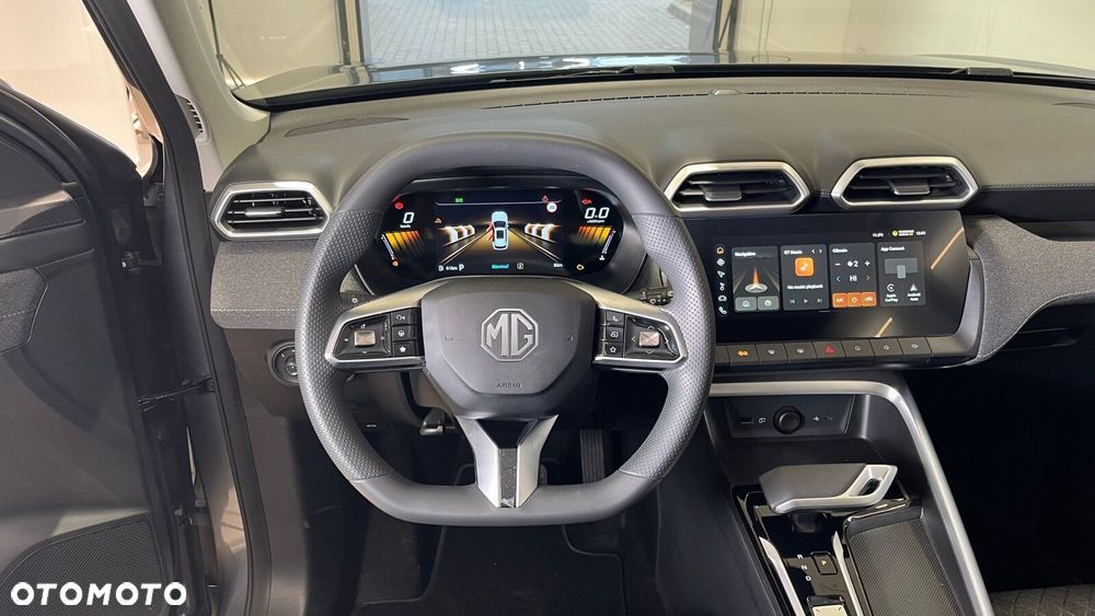 MG ZS Hybrid+ - 21