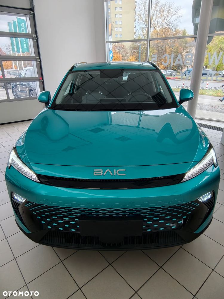 BAIC 5