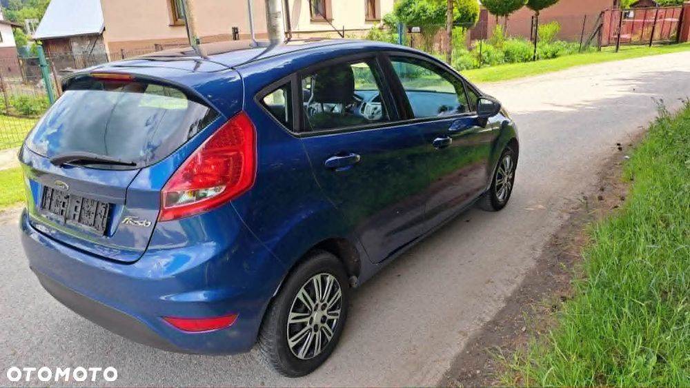 Ford Fiesta - 5