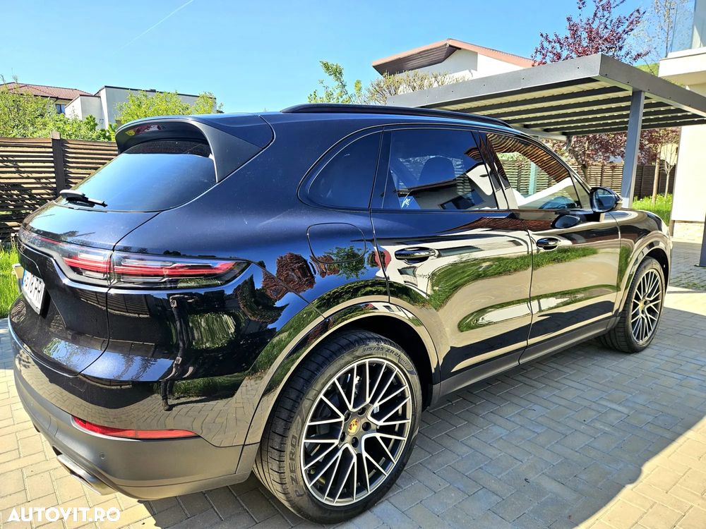 Porsche Cayenne Standard - 4
