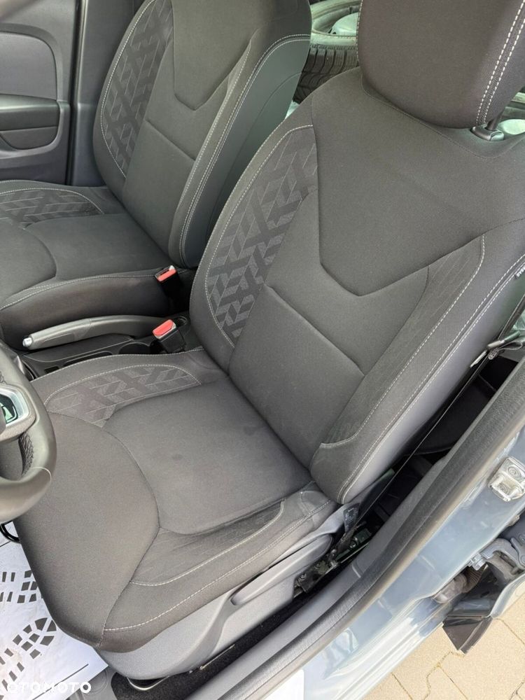 Renault Clio 1.2 16V Limited - 11