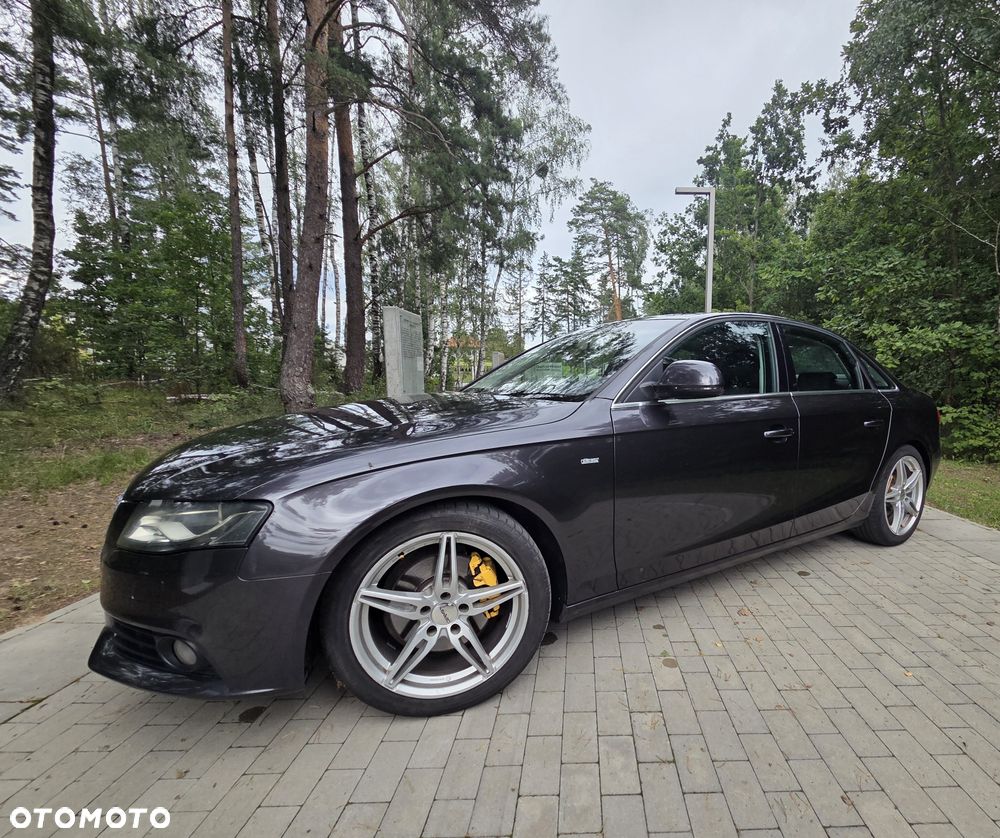 Audi A4 Limousine - 3