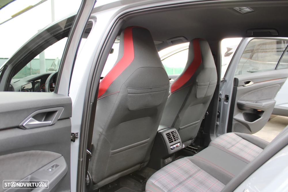 VW Golf 2.0 TSI GTI DSG Performance - 43