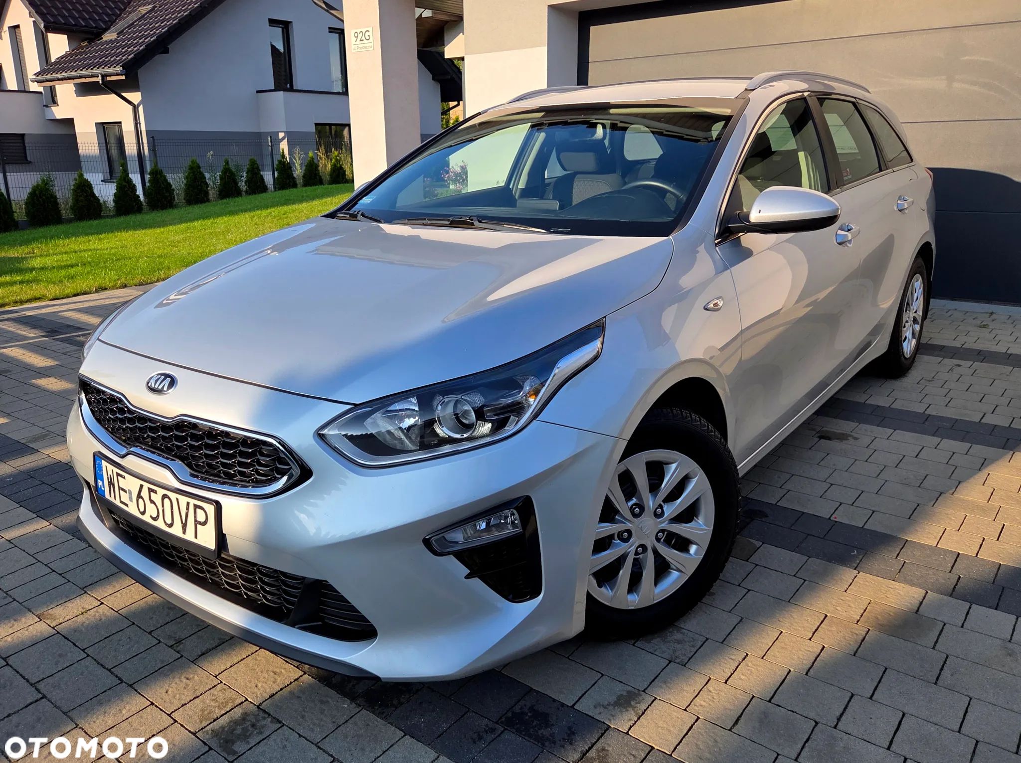 Kia Ceed 1.6 CRDi SCR M - 1