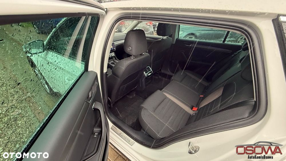 Skoda Superb 2.0 TDI SCR 4x4 Style DSG - 26