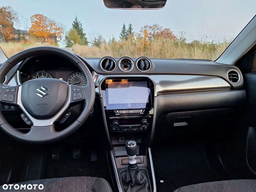 Suzuki Vitara 1.4 Boosterjet Hybrid Allgrip Comfort+ "SHINKAI" - 8
