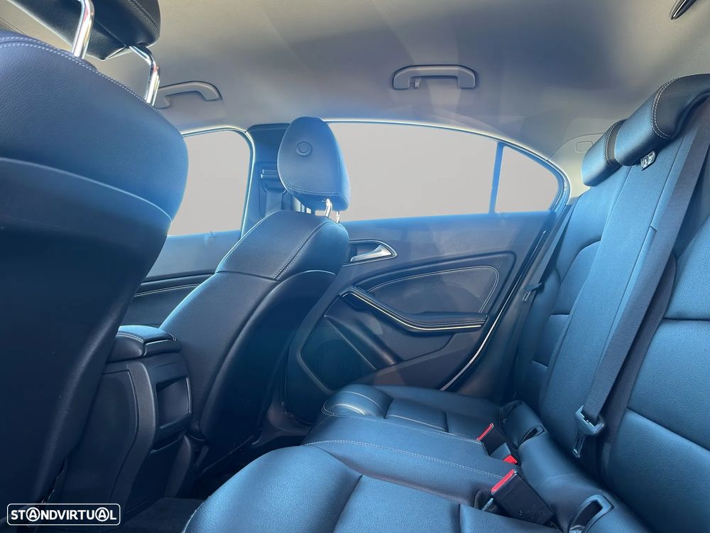 Mercedes-Benz A 180 d BlueEFFICIENCY Edition Style - 13