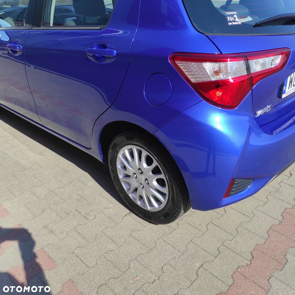 Toyota Yaris 1.5 Premium - 10
