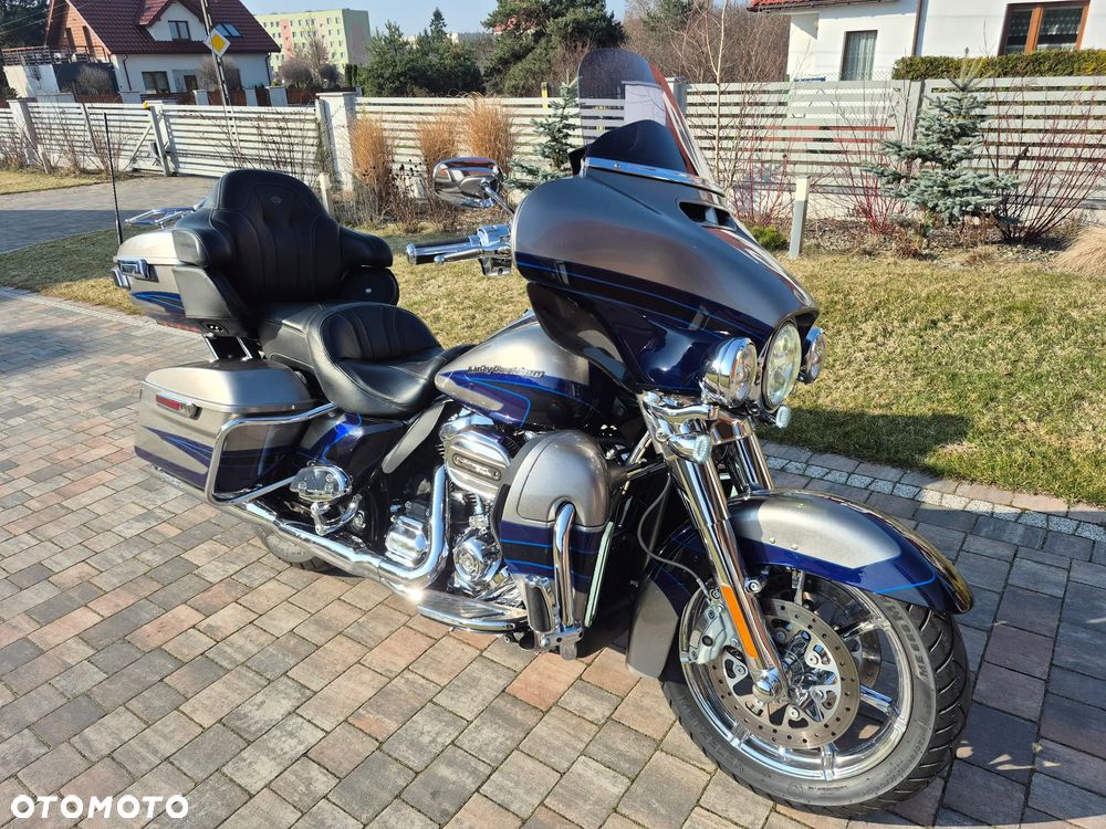 Harley-Davidson Touring Ultra Limited - 3