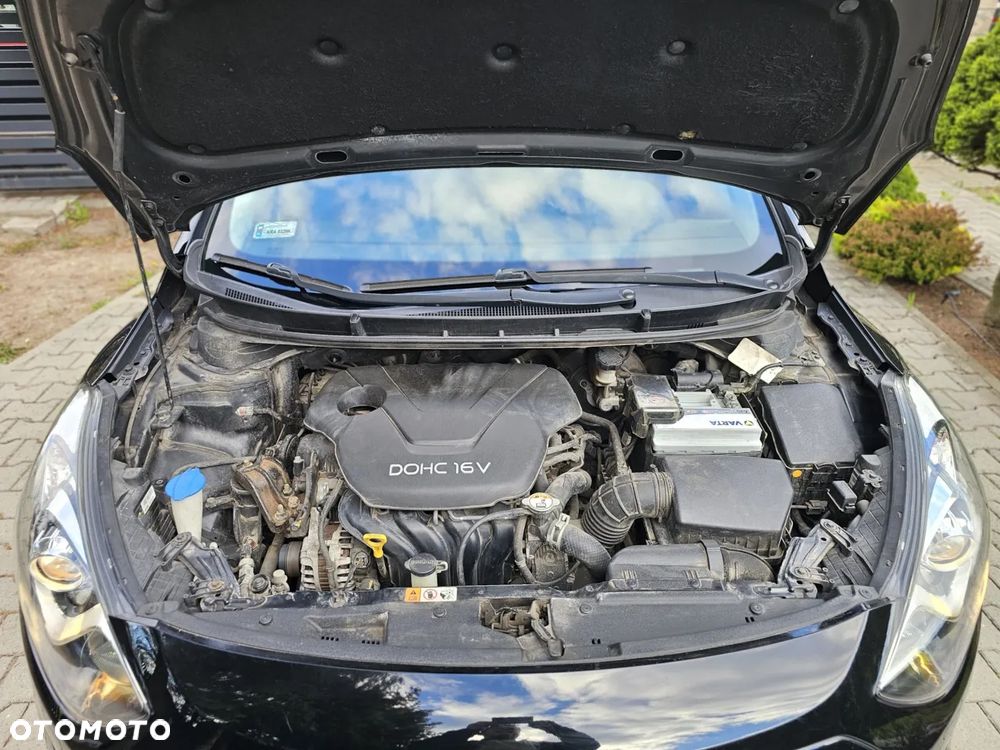 Hyundai i30 1.6 Comfort - 12