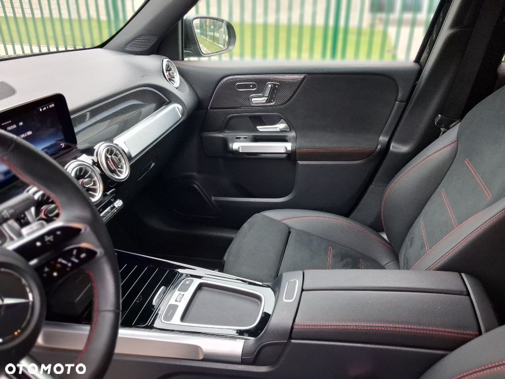 Mercedes-Benz GLB 200 d 4-Matic AMG Line 8G-DCT - 16
