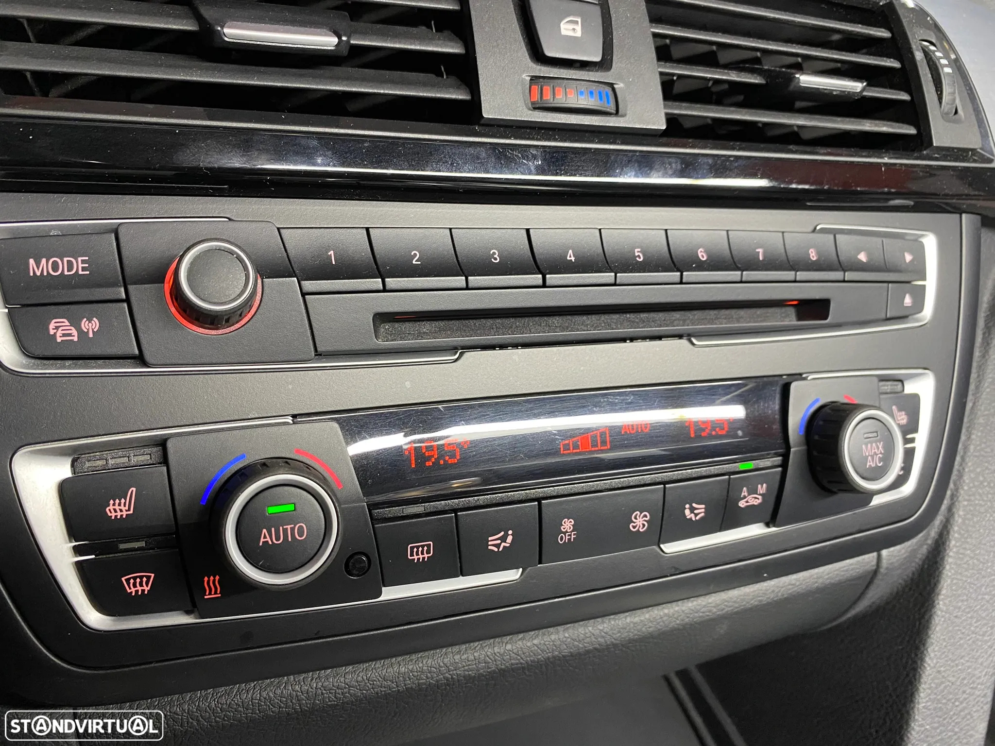 BMW 320 d Touring EfficientDynamics Line Sport Auto - 28