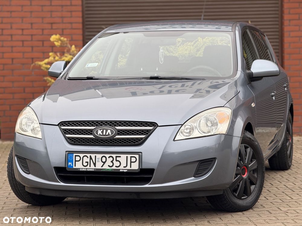 Kia Ceed 1.4 CVVT LX - 1