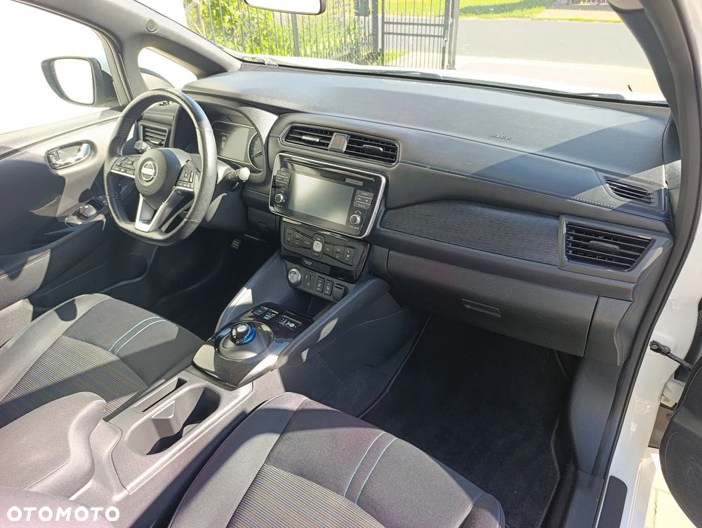 Nissan Leaf 40kWh N-Connecta - 12
