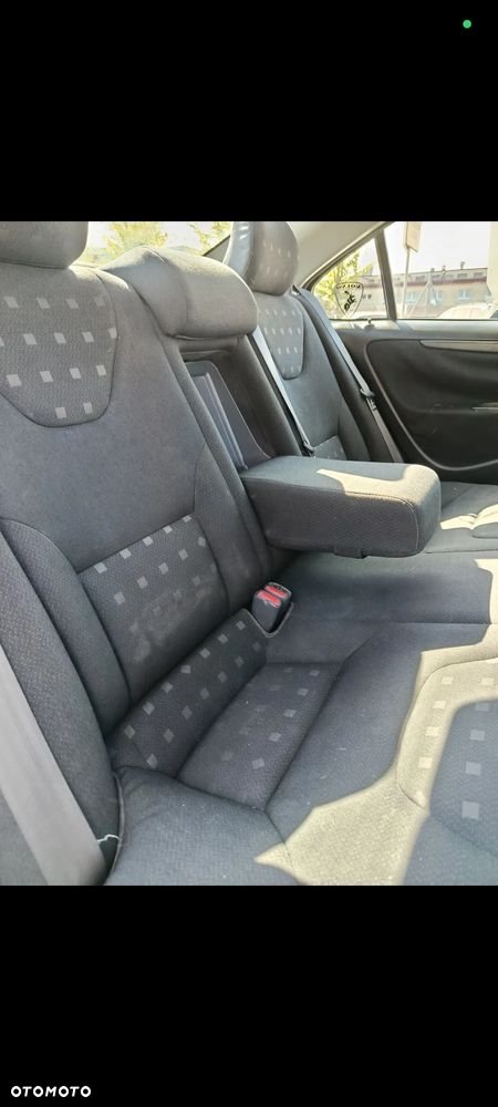 Volvo S60 2.4 Edition - 5