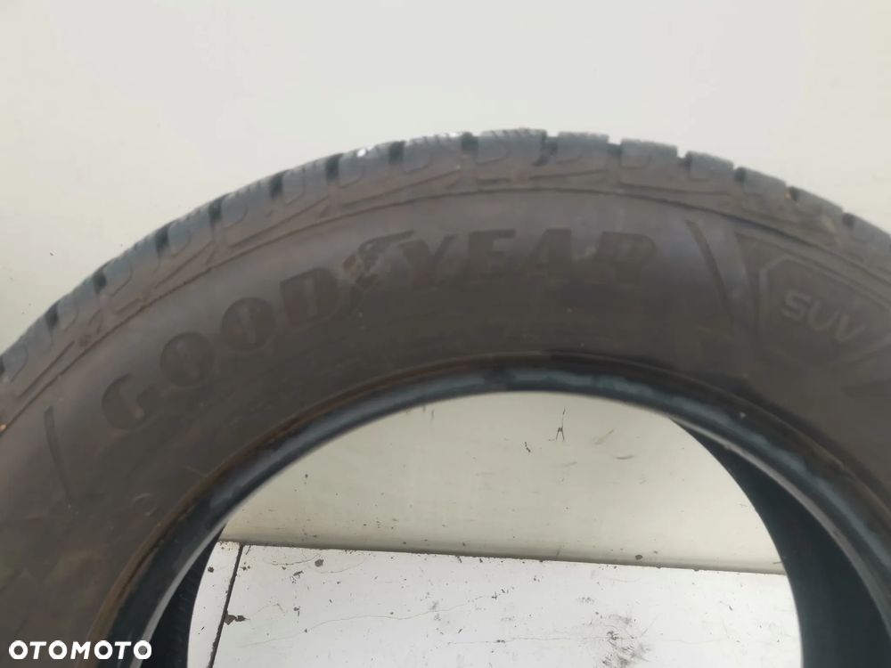 Opony Zimowe 225/65 R17 GOOD YEAR ULTRA GRIP SUV - 5